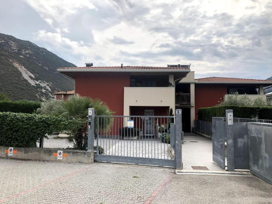 Porta Del Garda Apartment Dro Exterior foto
